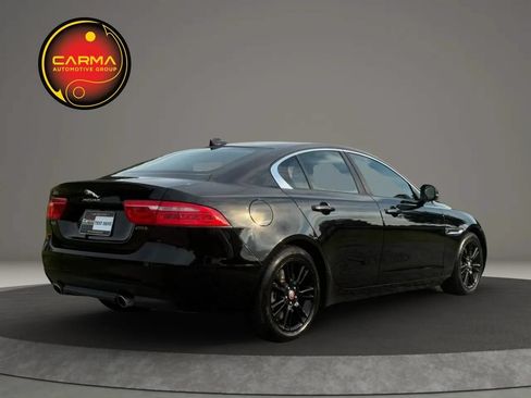 Used 2018 Jaguar XE Premium RWD image 5