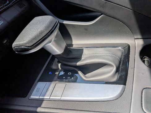 Used 2023 Hyundai Elantra SEL FWD image 15