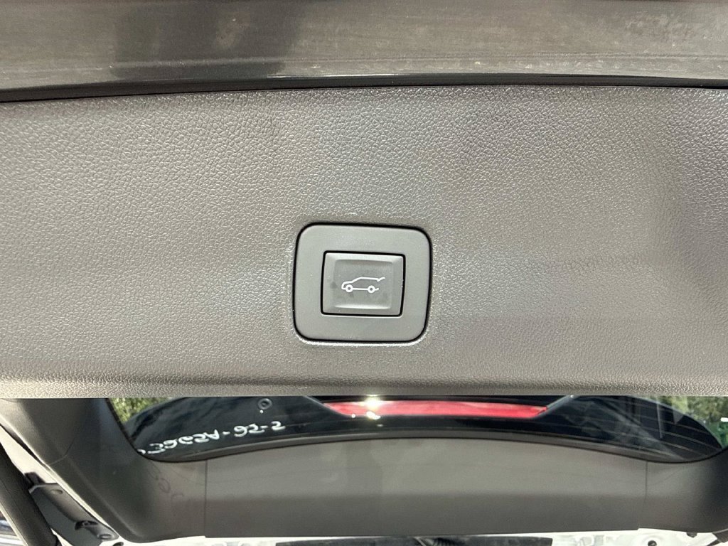 Used 2025 Chevrolet TrailBlazer ACTIV w/ Convenience Package FWD image 30