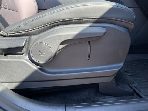 Used 2025 Hyundai Santa Fe XRT image 25