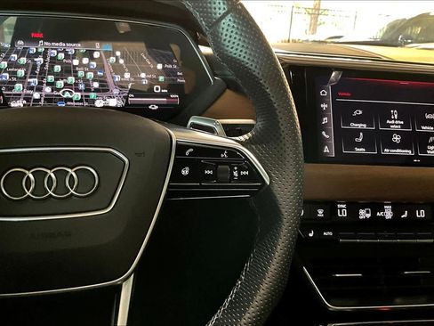 Used 2023 Audi e-tron GT Premium Plus image 24