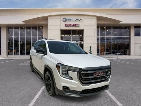 Certified 2022 GMC Terrain AT4 w/ Infotainment Package II AWD/4WD image 3
