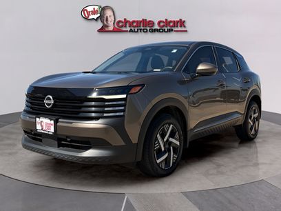 Certified 2025 Nissan Kicks SV