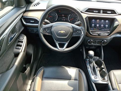 Used 2021 Chevrolet TrailBlazer ACTIV w/ Technology Package AWD/4WD image 11