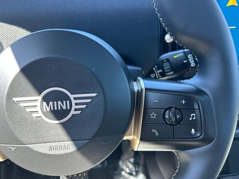 Used 2026 MINI Cooper 4-Door Hardtop FWD image 20