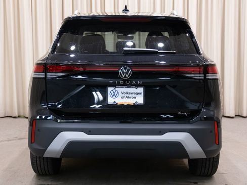 New 2026 Volkswagen Tiguan S image 4