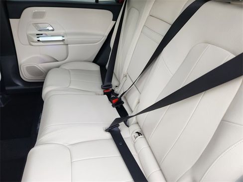 New 2026 Mercedes-Benz GLB 250 4MATIC image 12