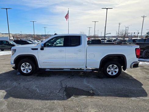 Used 2023 GMC Sierra 1500 SLE image 7