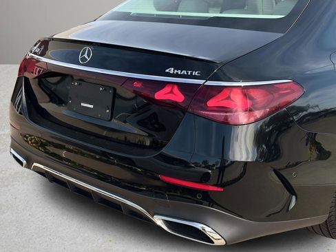 Used 2025 Mercedes-Benz E 350 4MATIC Sedan w/ Winter Package image 9