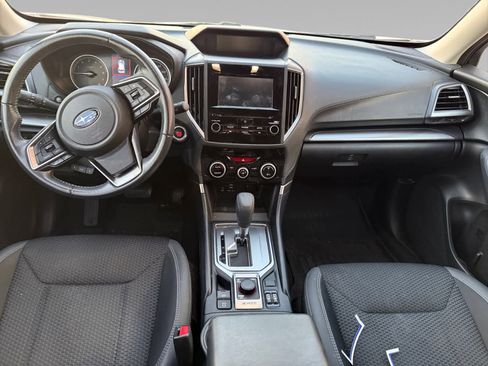 Used 2021 Subaru Forester Premium image 10