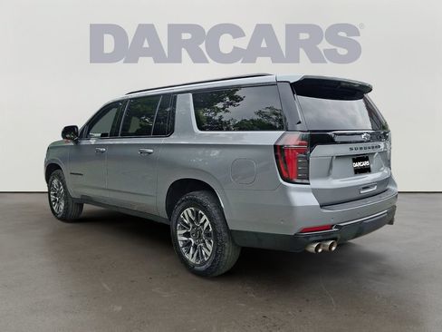 Used 2025 Chevrolet Suburban Z71 AWD/4WD image 4