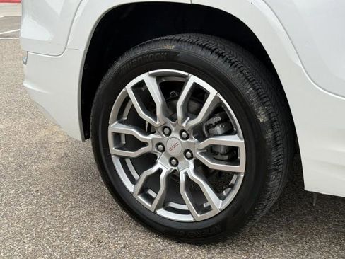 Certified 2024 GMC Terrain Denali image 11