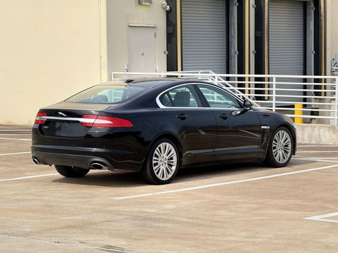Used 2012 Jaguar XF Portfolio RWD image 7