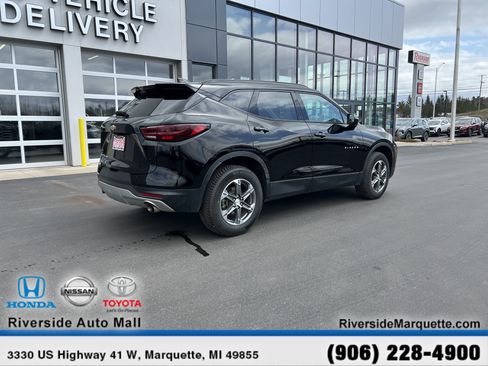 Used 2024 Chevrolet Blazer LT w/ Convenience Package AWD/4WD image 9