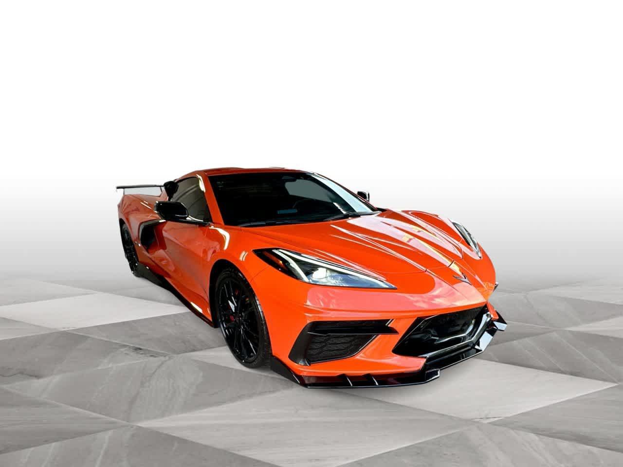 Used 2025 Chevrolet Corvette Stingray Preferred Cpe w/ Z51 Performance Package RWD image 2