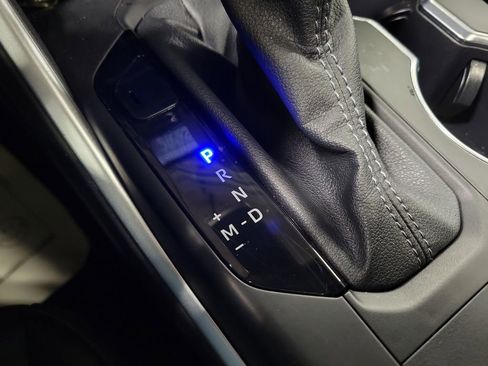 Used 2024 Toyota Highlander XLE image 17