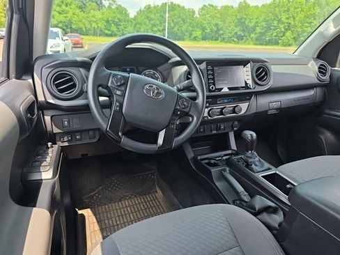 Used 2023 Toyota Tacoma SR AWD/4WD image 12