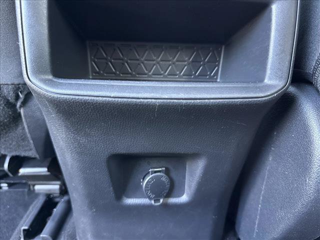 Used 2019 Toyota RAV4 LE FWD image 30