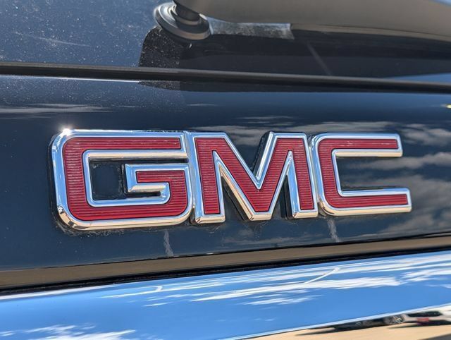 Used 2020 GMC Terrain Denali w/ Denali Premium Package AWD/4WD image 14