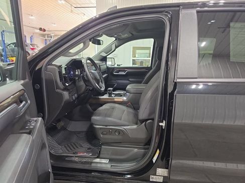 Used 2025 Chevrolet Silverado 1500 RST AWD/4WD image 22