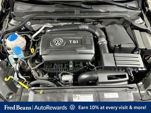 Used 2017 Volkswagen Jetta SEL FWD image 36