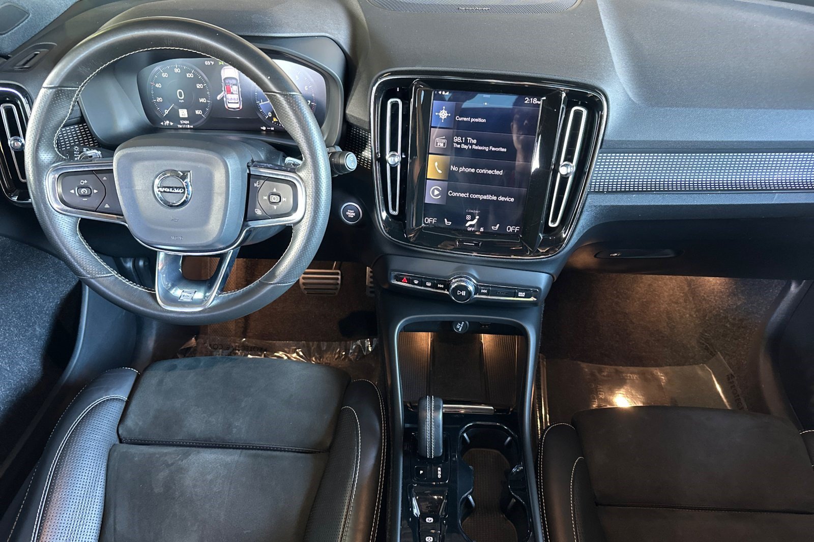 Used 2020 Volvo XC40 T5 R-Design AWD/4WD image 17