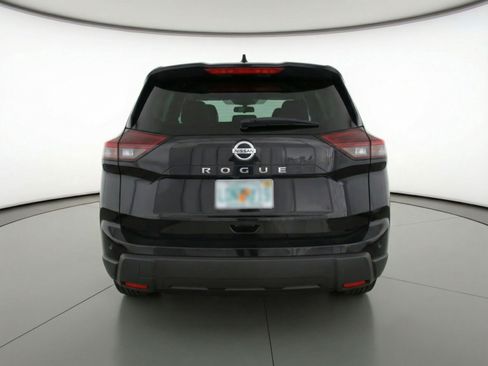 Used 2025 Nissan Rogue SV image 7