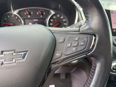 Used 2022 Chevrolet Equinox RS w/ RS Leather Package image 23