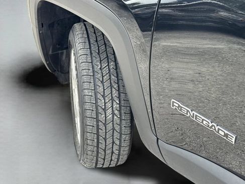 Certified 2023 Jeep Renegade Latitude AWD/4WD image 42