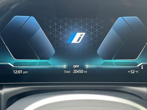 Used 2023 BMW i4 eDrive40 w/ M Sport Package image 25