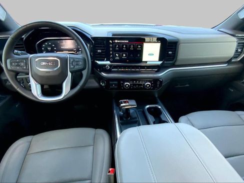 Used 2024 GMC Sierra 1500 SLT w/ SLT Convenience Package AWD/4WD image 16
