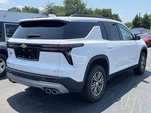 Certified 2024 Chevrolet Traverse LT AWD/4WD image 11