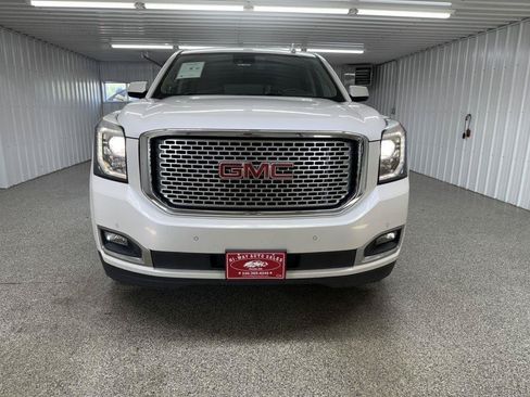 Used 2016 GMC Yukon XL Denali w/ Open Road Package AWD/4WD image 2