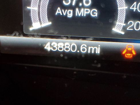 Used 2020 Ford Fusion SE image 24