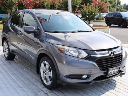 Used 2016 Honda HR-V EX image 7
