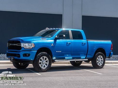 Used 2020 RAM 2500 Big Horn w/ Level 1 Equipment Group AWD/4WD image 2