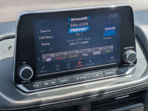 Used 2023 Nissan Rogue SV image 19