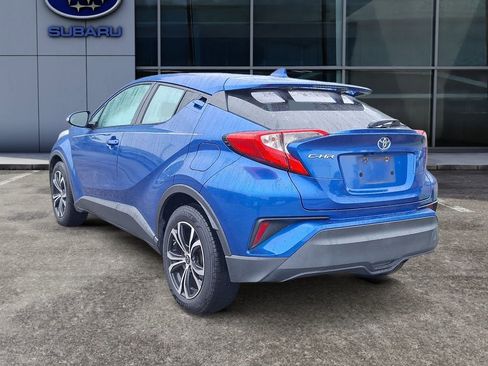 Used 2019 Toyota C-HR LE FWD image 4