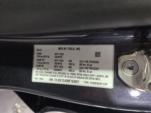 Used 2024 Tesla Model 3 Standard Range image 16