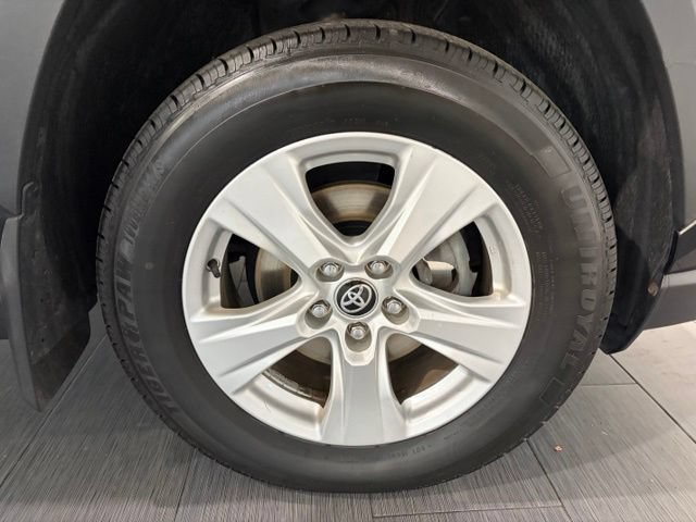 Used 2020 Toyota RAV4 XLE w/ Convenience Package AWD/4WD image 25
