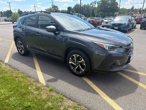 Used 2024 Subaru Crosstrek 2.0i Premium AWD/4WD image 3