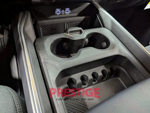 New 2025 RAM 3500 Big Horn AWD/4WD image 18