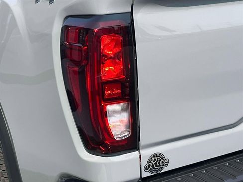 New 2025 GMC Sierra 2500 SLE w/ SLE Value Package; image 10