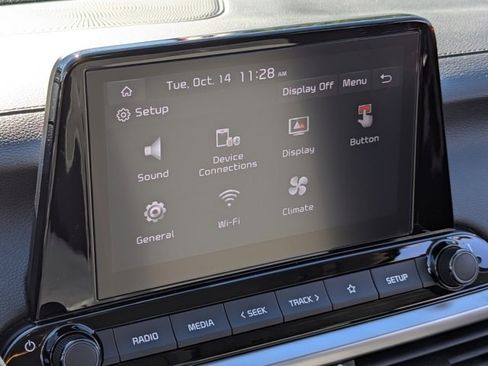 Used 2023 Kia Forte LXS image 17