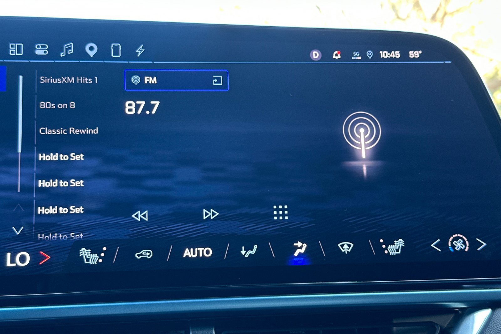 Used 2024 Chevrolet Equinox EV LT FWD image 26
