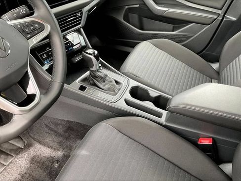 Used 2025 Volkswagen Jetta S FWD image 18