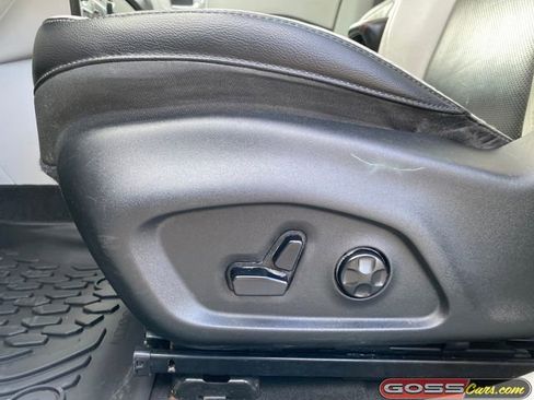 Used 2018 Jeep Compass Limited w/ Navigation Group AWD/4WD image 23