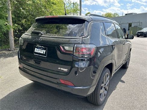 New 2025 Jeep Compass Limited w/ High Altitude Package image 8