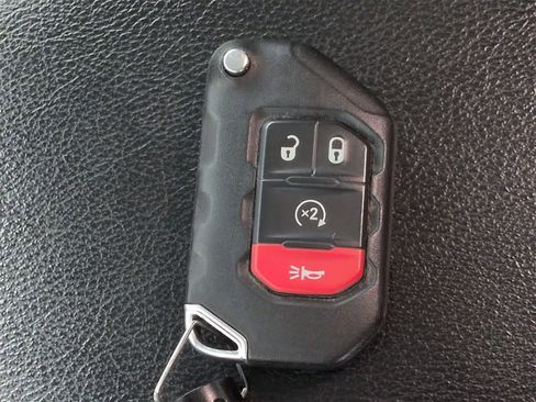 Certified 2022 Jeep Gladiator Rubicon image 35