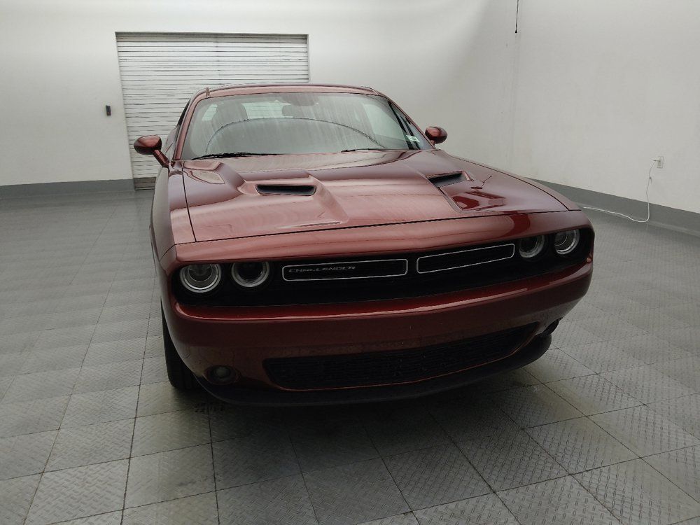 Used 2021 Dodge Challenger SXT w/ Driver Convenience Group RWD image 14